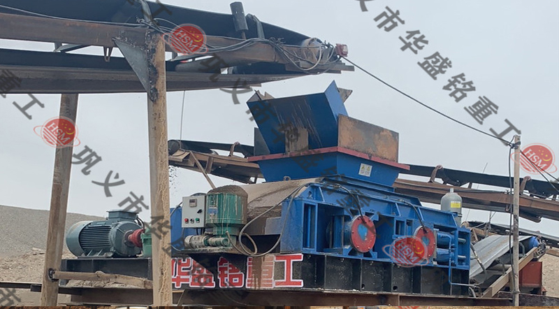 花崗巖制砂機發(fā)貨現(xiàn)場